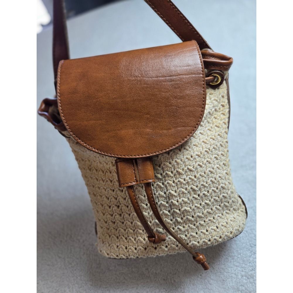 Allen Edwards Woven Straw Crossbody Bag Brown Faux Leather Trim Bucket Purse